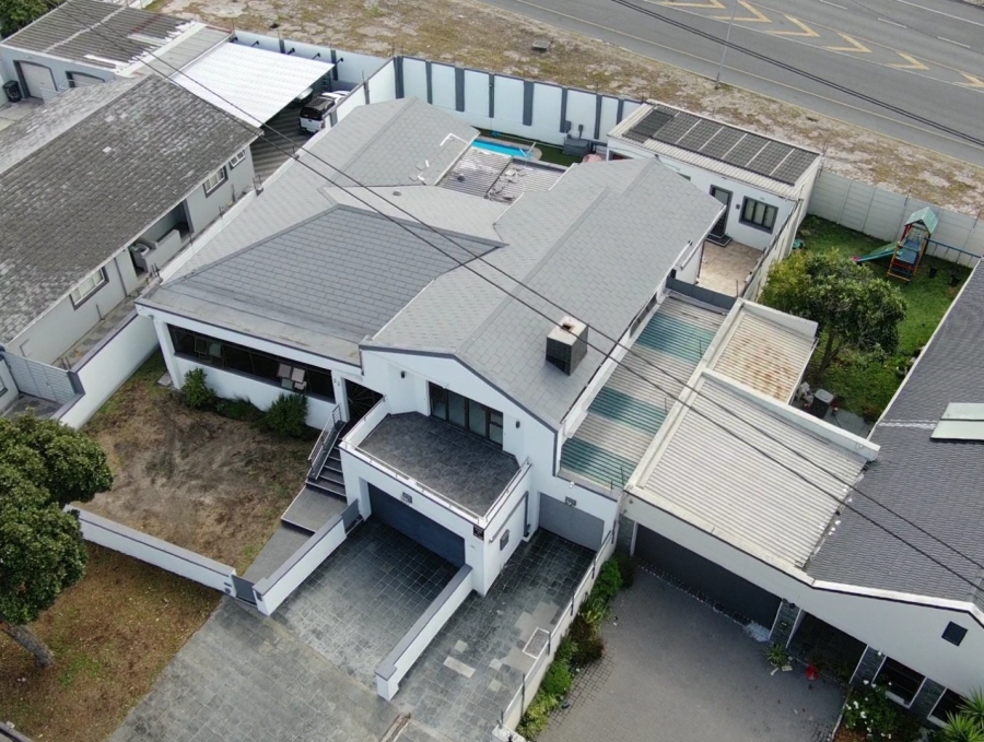 To Let 2 Bedroom Property for Rent in Newfields Western Cape